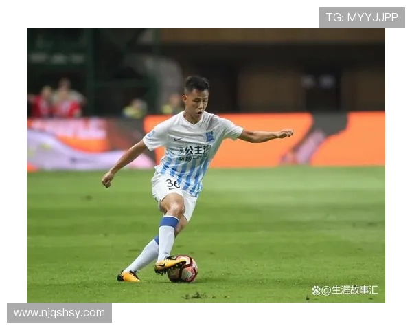 从素人到足球明星的华丽转身与职业生涯新篇章